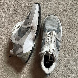 H&M women’s dad sneakers blue gray size 9/40